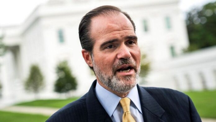 Trump designó a Claver-Carone como nexo con América Latina