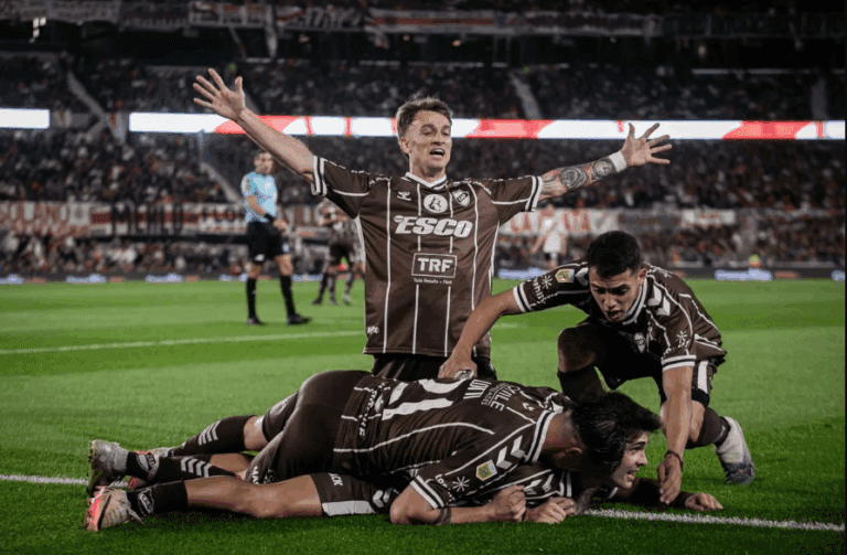 River Plate eliminado por Platense en cuartos del Torneo Apertura tras definición por penales