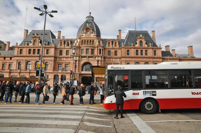 Paro de colectivos: ¿Qué servicios se verán afectados?