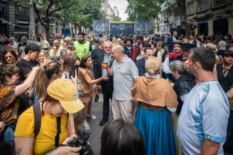 Diez mil personas conocieron el Museo del Mate en un histórico encuentro en la ciudad de Buenos Aires
