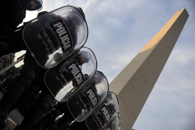 Jueves de furia y definiciones: El Senado debate la Reforma Laboral de Milei entre protestas y cortes