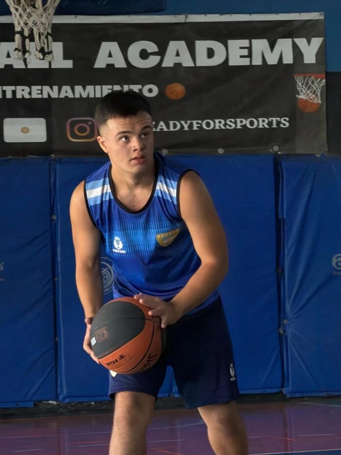 el-sueno-de-franco:-el-basquetbolista-que-quiere-representar-a-la-argentina-en-el-mundial