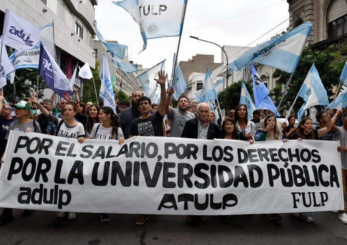 perdida-salarial:-universidades-en-peligro