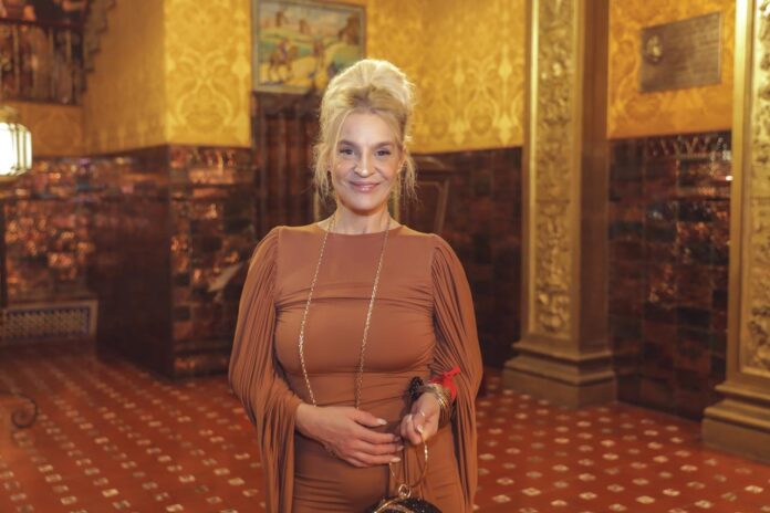 leticia-bredice,-con-nuevo-look,-deslumbro-en-el-estreno-de-“doradas” leticia-bredice,-con-nuevo-look,-deslumbro-en-el-estreno-de-“doradas”