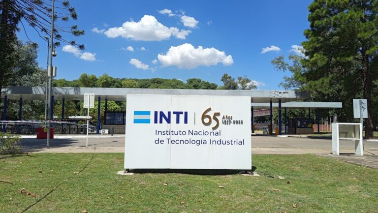 Alerta en el INTI: Denuncian despidos y persecución gremial
