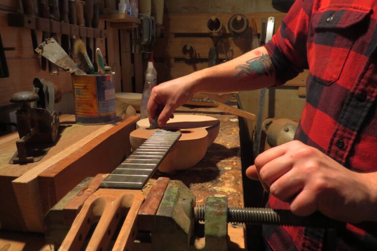 Cuando el sonido se construye a mano: el oficio detrás de Fioravanti Luthier