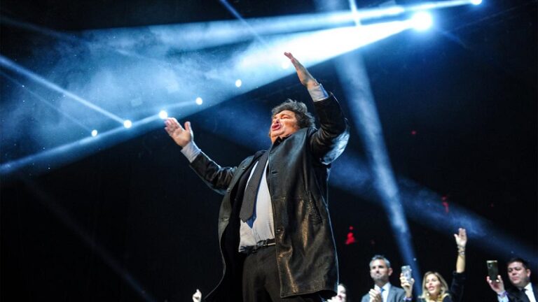 Escándalo y sospechas: Piden investigar quién pagó el show de Milei en el Movistar Arena