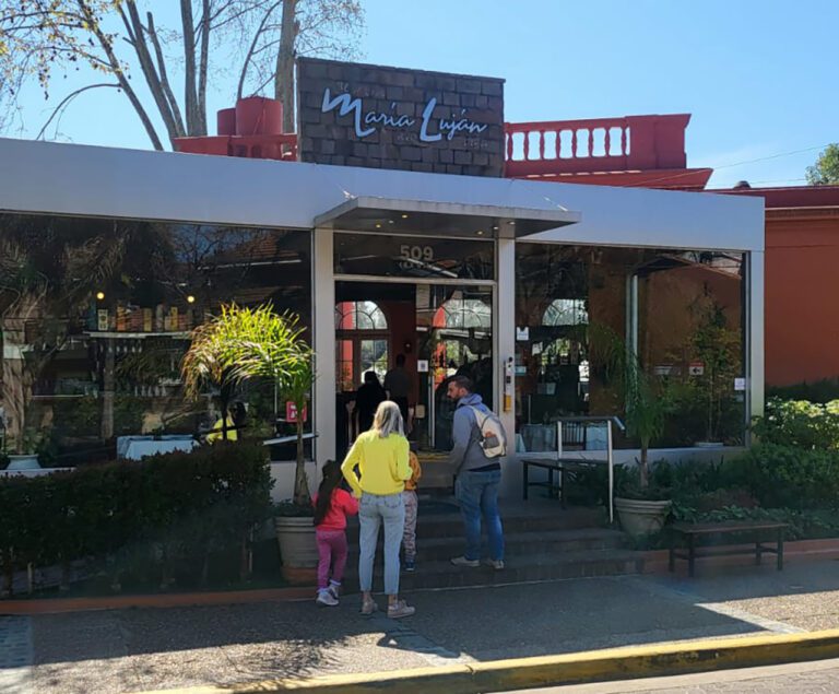 sabores-argentinos-en-maria-lujan:-un-menu-patrio-para-celebrar-el-25-de-mayo