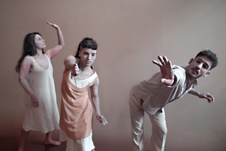 “aurora.-un-prologo-a-la-historia”-abre-el-telon-en-el-teatro-aerea