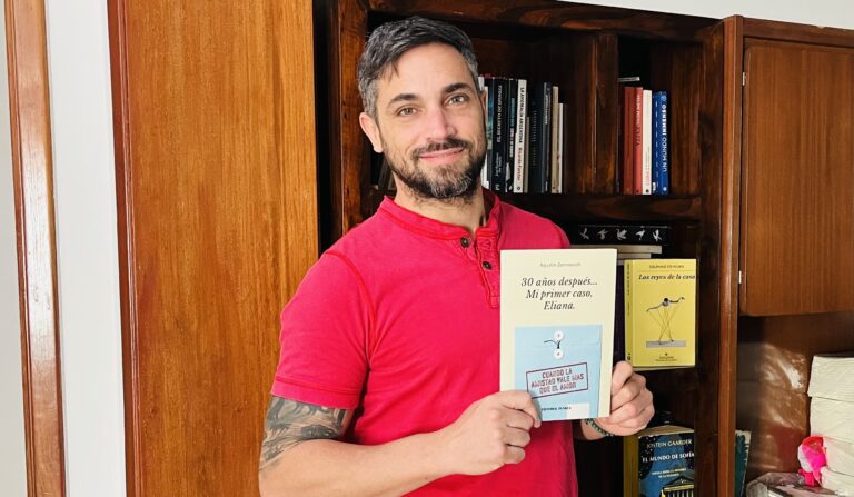 El abogado que transforma casos reales en novelas sobre la Dictadura