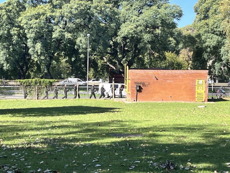 INTI: Gendarmería clausuró un encuentro de industriales en apoyo al organismo