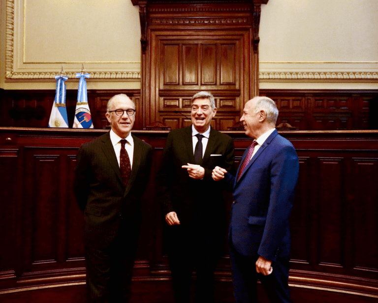 la-corte-suprema-a-favor-de-las-universidades:-superavit-en-riesgo