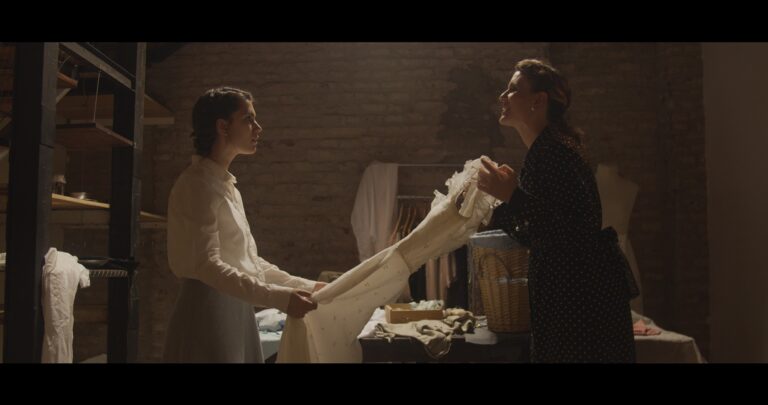 “bajo-las-puntadas”,-el-corto-semifinalista-en-los-premios-oscar,-llego-al-teatro 