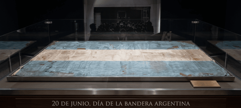 20 de junio: El día en que la identidad argentina se tiñó de celeste y blanco