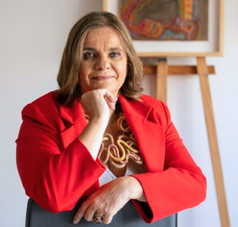Cultura BA: Patricia Saporiti representará al arte textil en la Bienal Internacional del Chaco