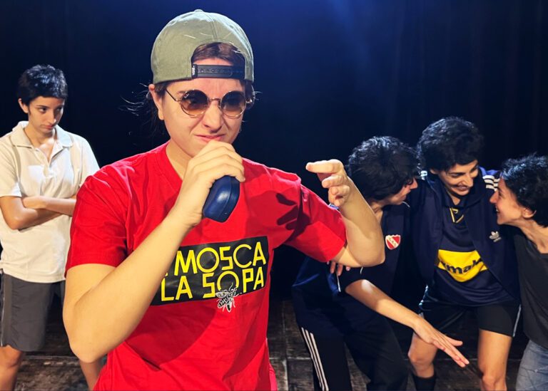 «La banda de Lurzu»: nostalgia noventosa, fútbol y el fin de la adolescencia en Parque Patricios