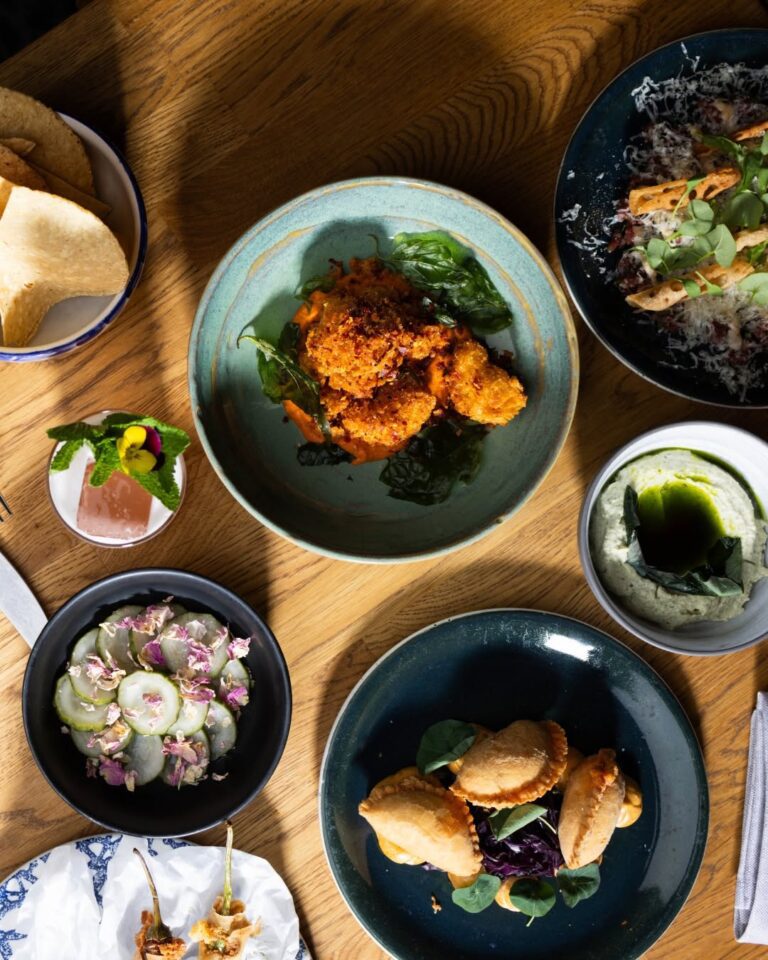 un-restaurante-con-dos-almas