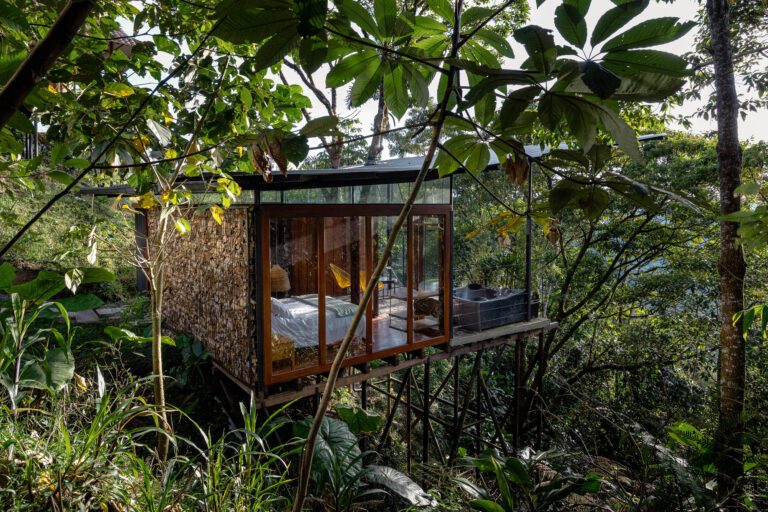 galeria-de-un-hospedaje-en-el-pigue-/-mestizo-estudio-arquitectura-–-1