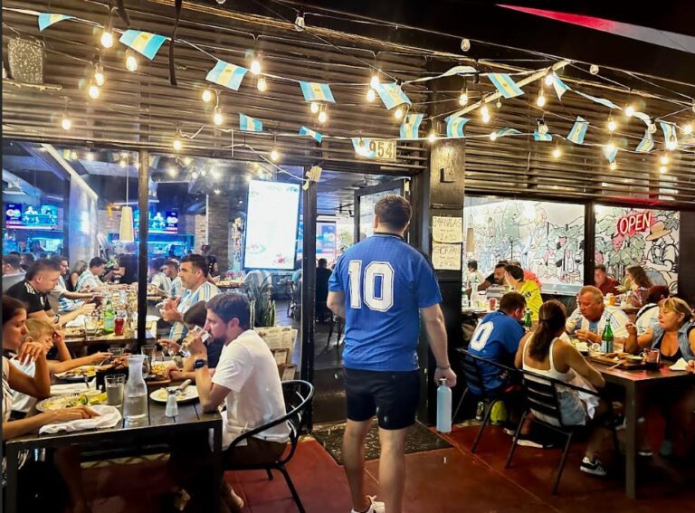 el-publico-volvio-a-elegir-a-new-campo-argentino-como-el-mejor-restaurante-argentino-de-miami