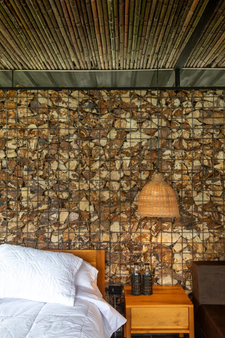 galeria-de-un-hospedaje-en-el-pigue-/-mestizo-estudio-arquitectura