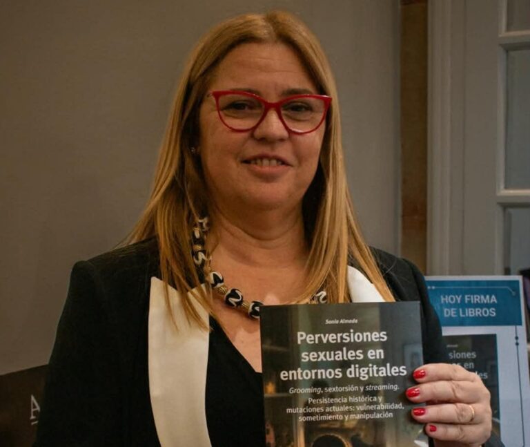 sonia-almada-presenta-su-nuevo-libro