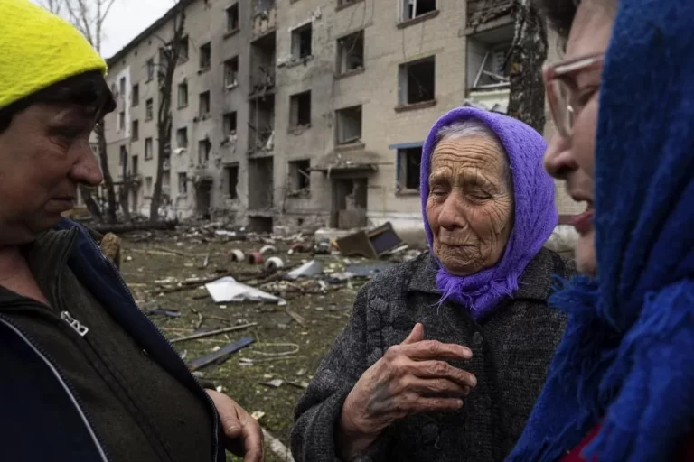 Casi 37.000 personas están desaparecidas en Ucrania, entre militares y civiles