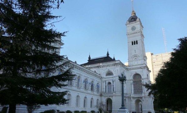 La Provincia paga $11.400 millones a La Plata por deuda de Capitalidad