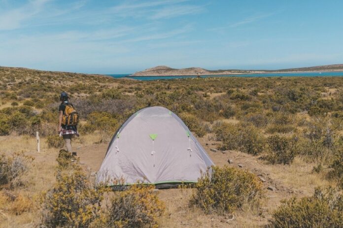 parque-patagonia-azul:-3-campings-gratuitos-para-descubrir-en-el-atlantico-de-chubut