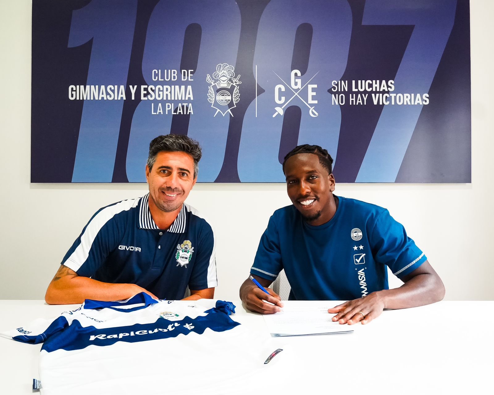 jan-hurtado-vuelve-a-gimnasia:-firmo-hasta-diciembre-de-2025