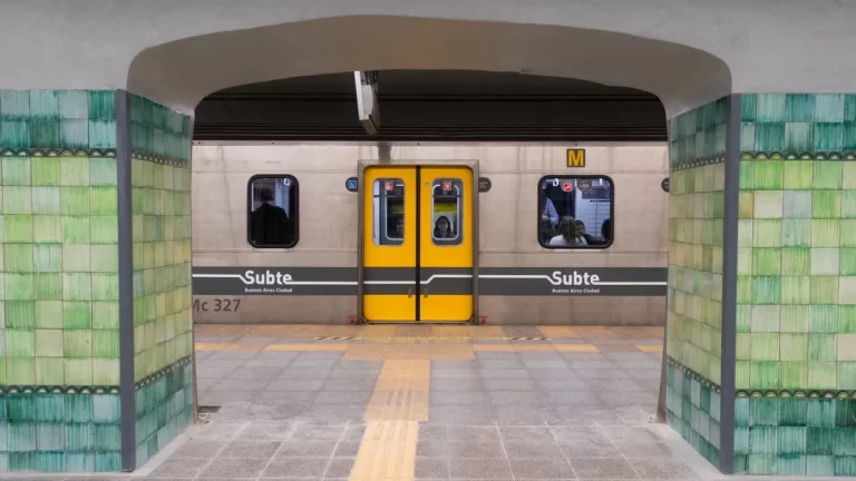Reabre una estación clave del subte porteño tras meses de obras