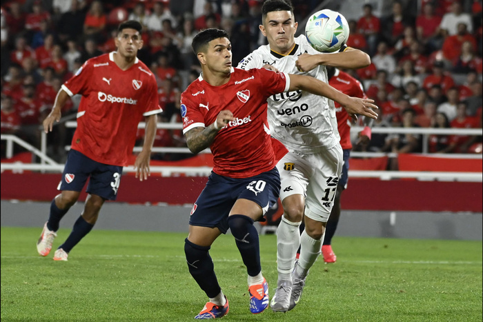 Independiente gana en casa y manda en el Grupo A de la Sudamericana