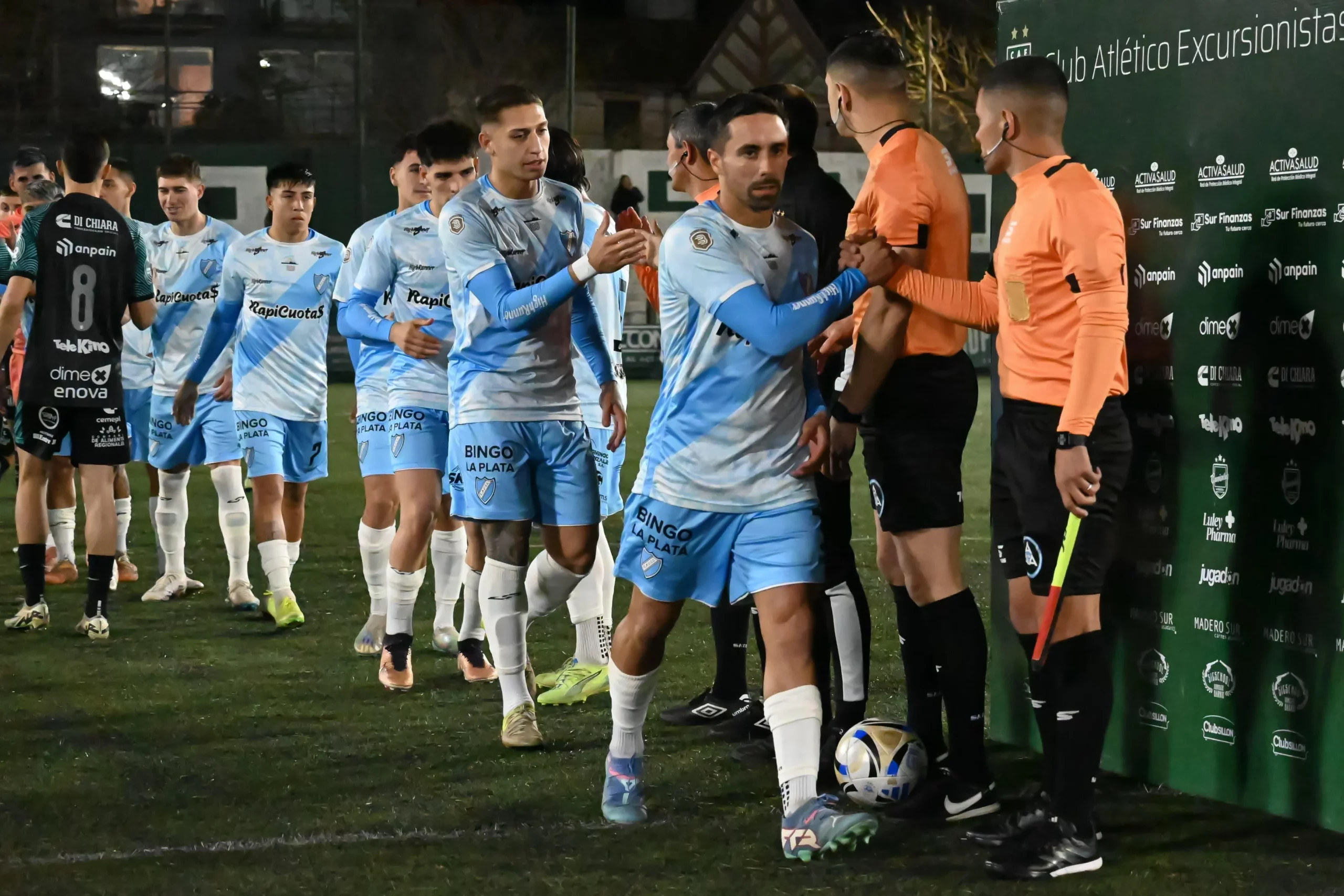la-villa-recibe-a-midland-en-un-partido-para-alquilar-balcones
