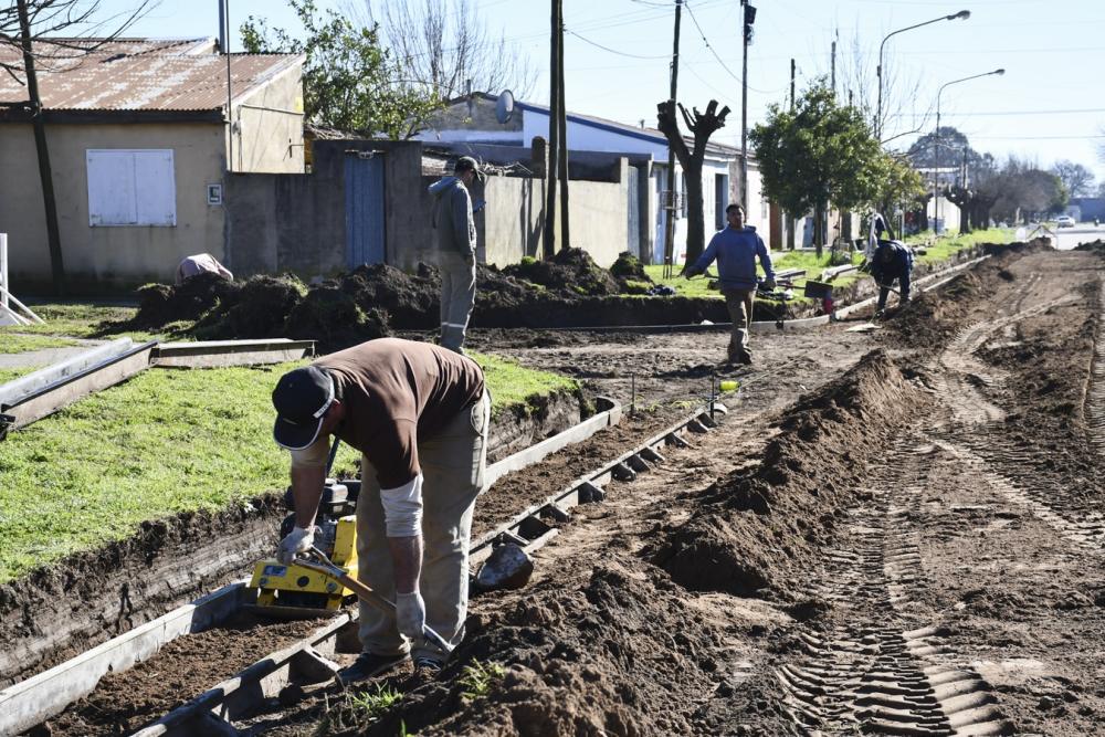 comenzo-el-plan-de-39-cuadras-de-cordon-cuneta