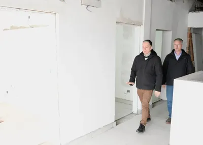 esteban-echeverria:-avanzan-obras-de-salud,-iluminacion-y-bacheo