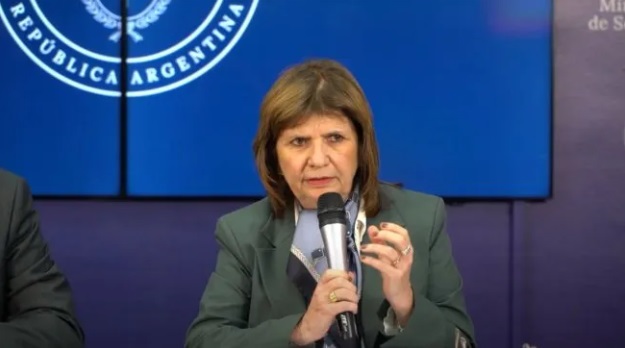 denuncian-a-la-ministra-de-seguridad-por-presunto-abuso-de-autoridad-contra-periodistas