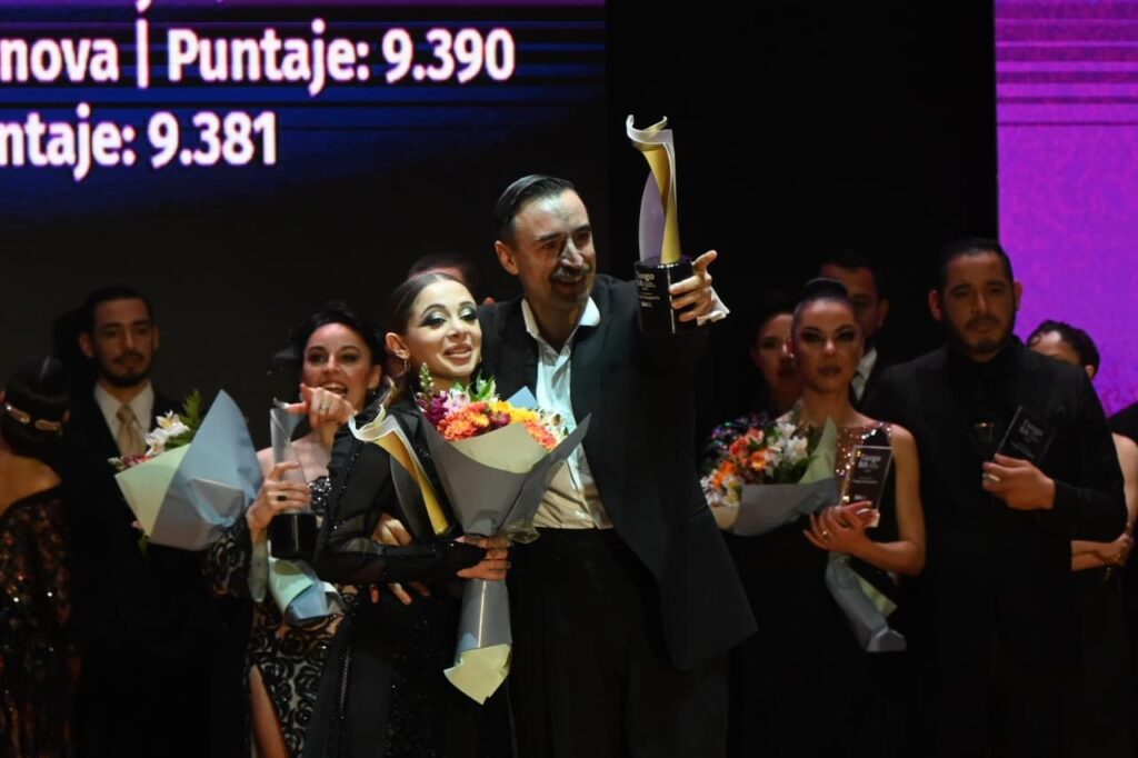 una-pareja-portena-gano-el-campeonato-mundial-de-tango-en-la-categoria-escenario