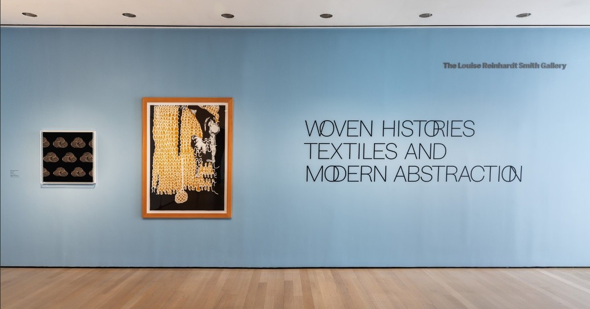 moma-y-la-muestra-woven-histories:-textiles-y-abstraccion-frente-a-la-ofensiva-politica