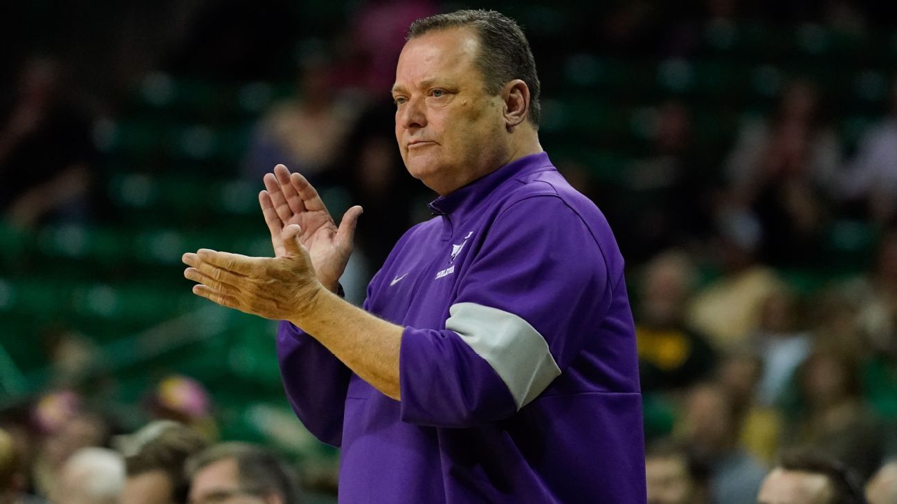 tarleton-state-coach-gillispie-under-investigation