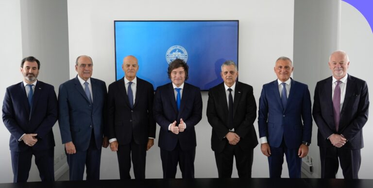 YPF y ENI Dan un Paso Clave en el Megaproyecto de GNL que Generará U$S 14.000 Millones Anuales y 50.000 Empleos