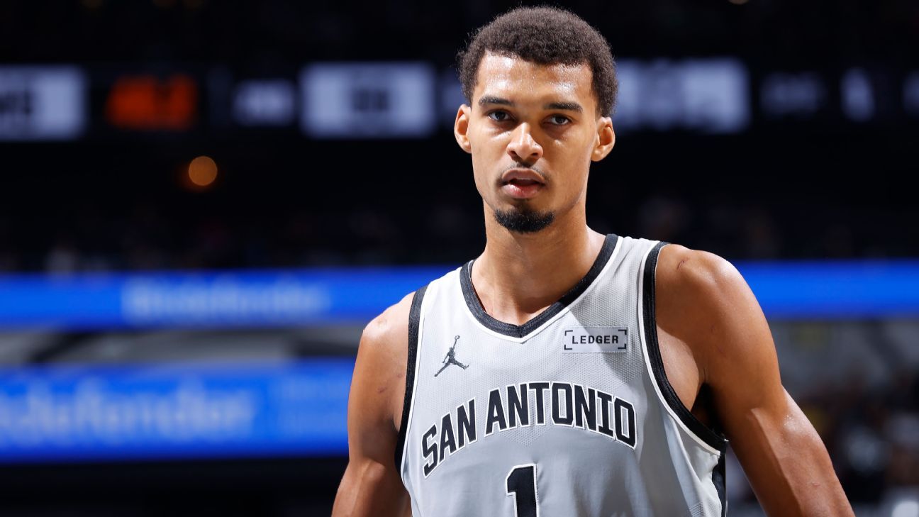 sources:-spurs’-wembanyama-out-for-a-few-weeks