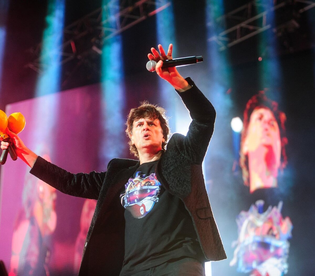 ciro-y-los-persas-anuncio-su-show-en-mar-del-plata-y-las-entradas-ya-estan-a-la-venta-–-mi-8