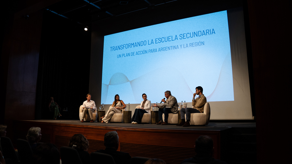 libros:-“transformando-la-escuela-secundaria.-un-plan-de-accion-para-argentina-y-la-region”
