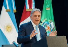 Llaryora viaja a EE.UU. para promover inversiones y financiamiento para obras llaryora-viaja-a-eeuu.-para-promover-inversiones-y-financiamiento-para-obras