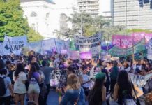 8M in La Plata: thousands of women gather in Plaza Moreno 8m-in-la-plata:-thousands-of-women-gather-in-plaza-moreno