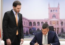 Santiago Peña promulgó la ley que reforma el sistema de pensiones públicas en Paraguay santiago-pena-promulgo-la-ley-que-reforma-el-sistema-de-pensiones-publicas-en-paraguay