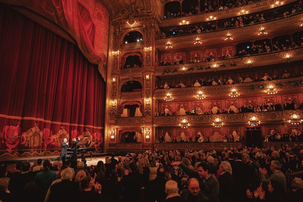 xabier-anduaga-y-hera-park-protagonizan-una-gala-lirica-internacional-en-el-teatro-colon