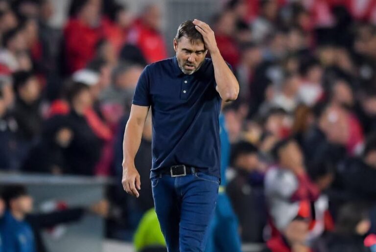 El sugestivo mensaje de Coudet tras la derrota de River ante Rosario Central: “Los cagones no hacen historia”