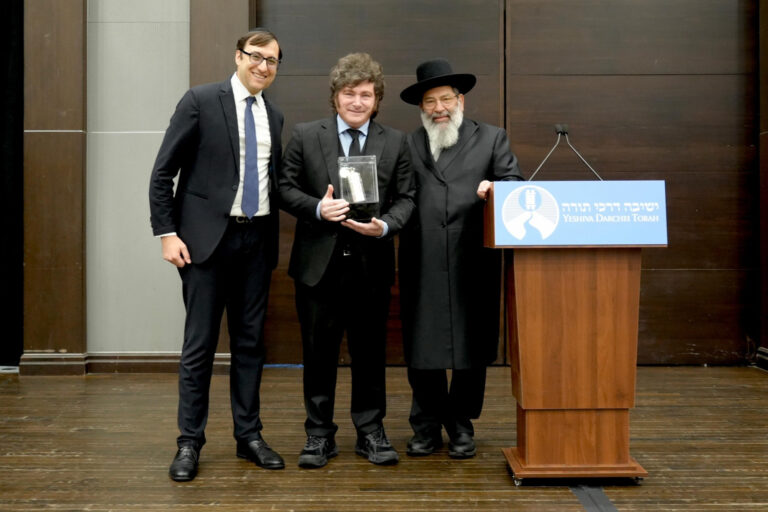 milei-recibio-otro-premio-por-su-postura-a-favor-de-israel