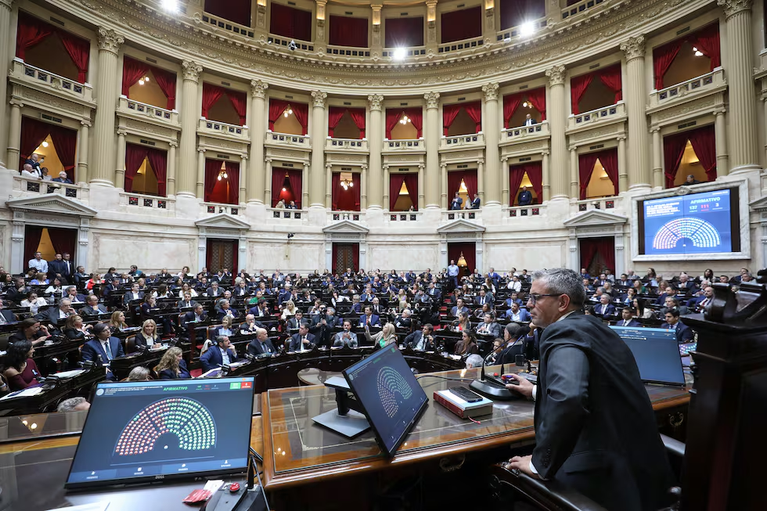 Pese a los intentos del Gobierno por frenarla, la oposición ratificó la sesión del miércoles en Diputados