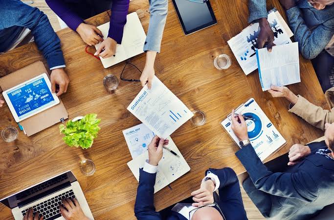 jutzpa-organizacional:-cuando-esperar-instrucciones-deja-de-ser-una-opcion